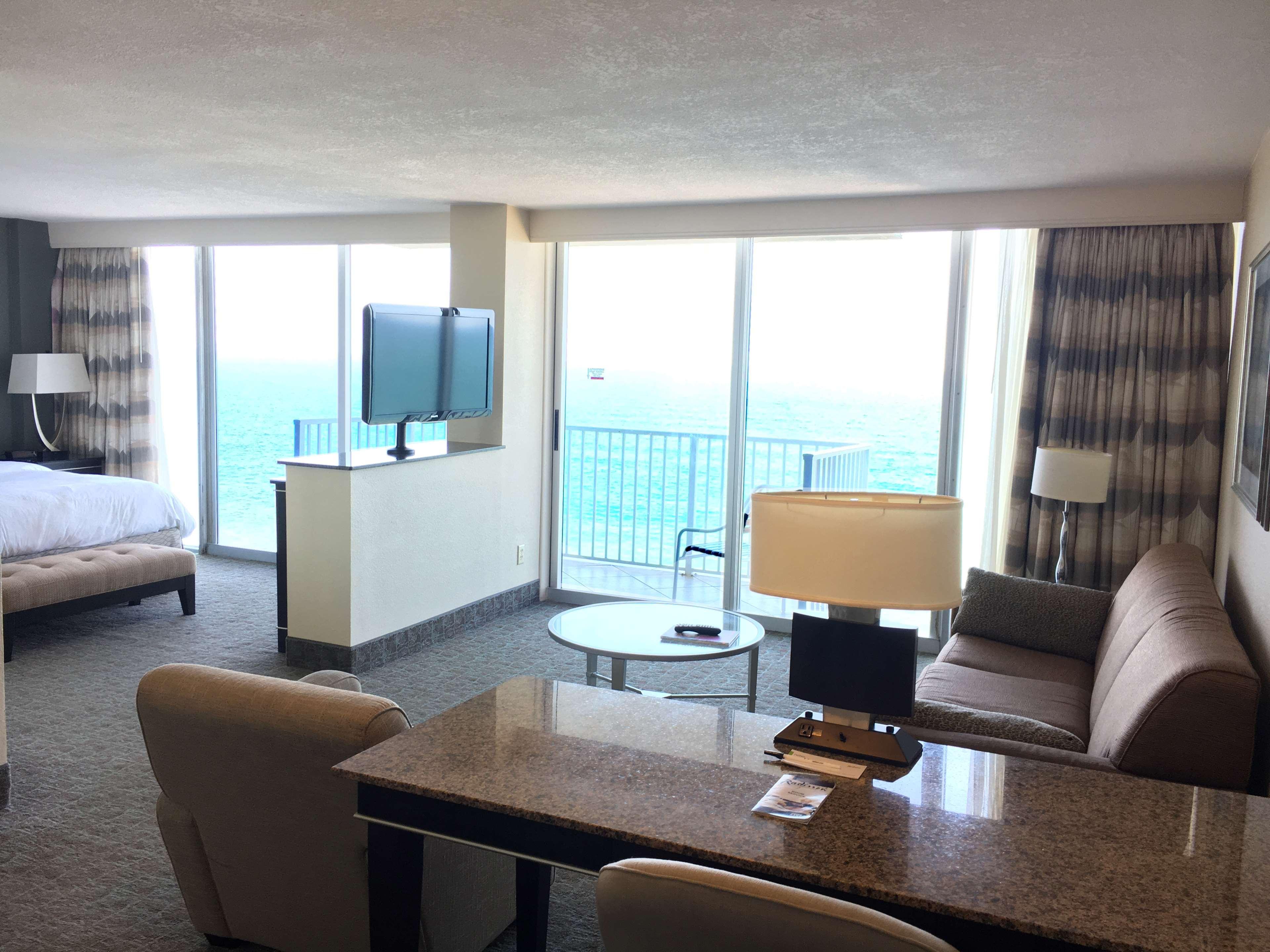 Radisson Suite Hotel Oceanfront Мельбурн Екстер'єр фото