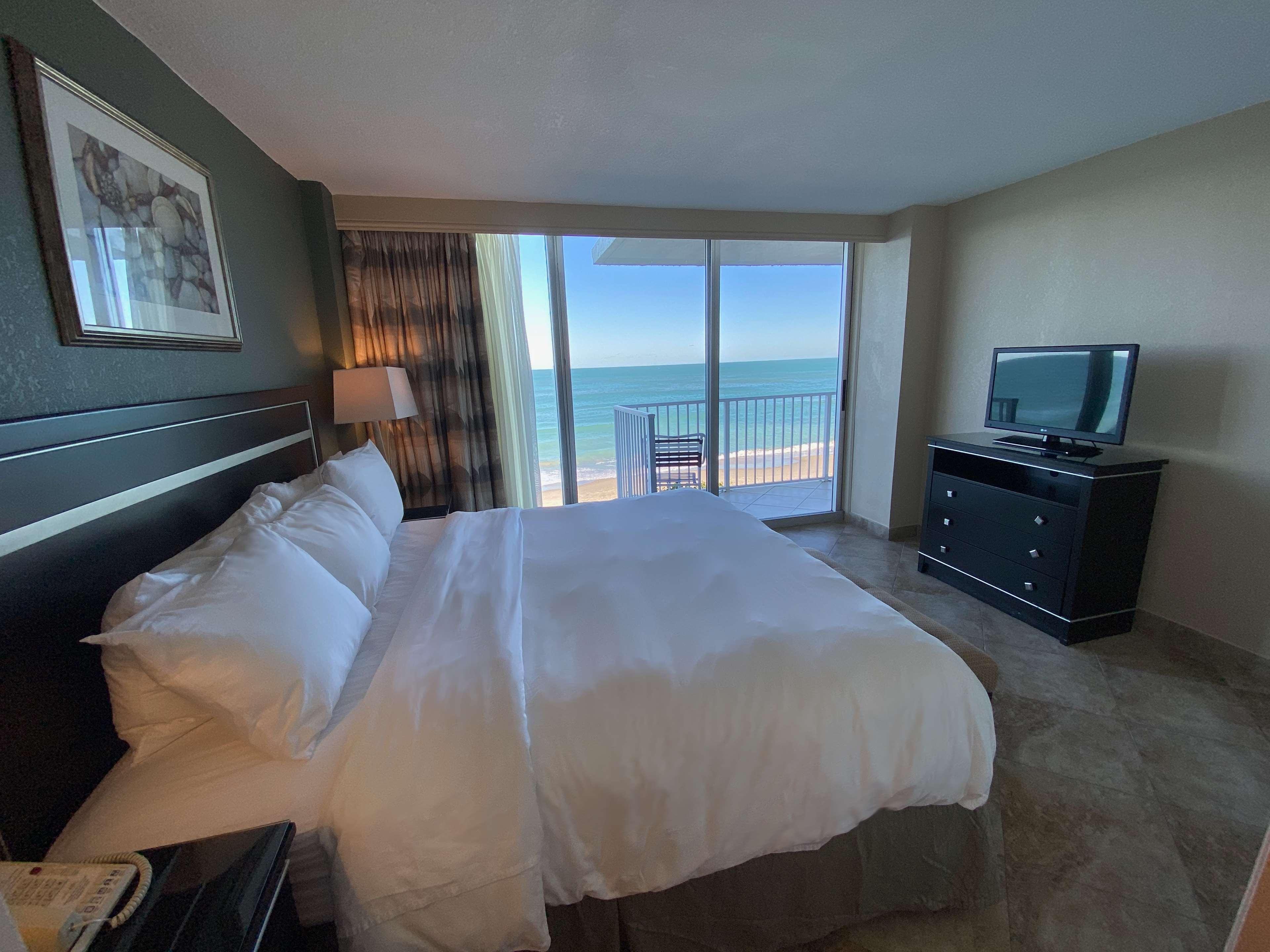 Radisson Suite Hotel Oceanfront Мельбурн Екстер'єр фото